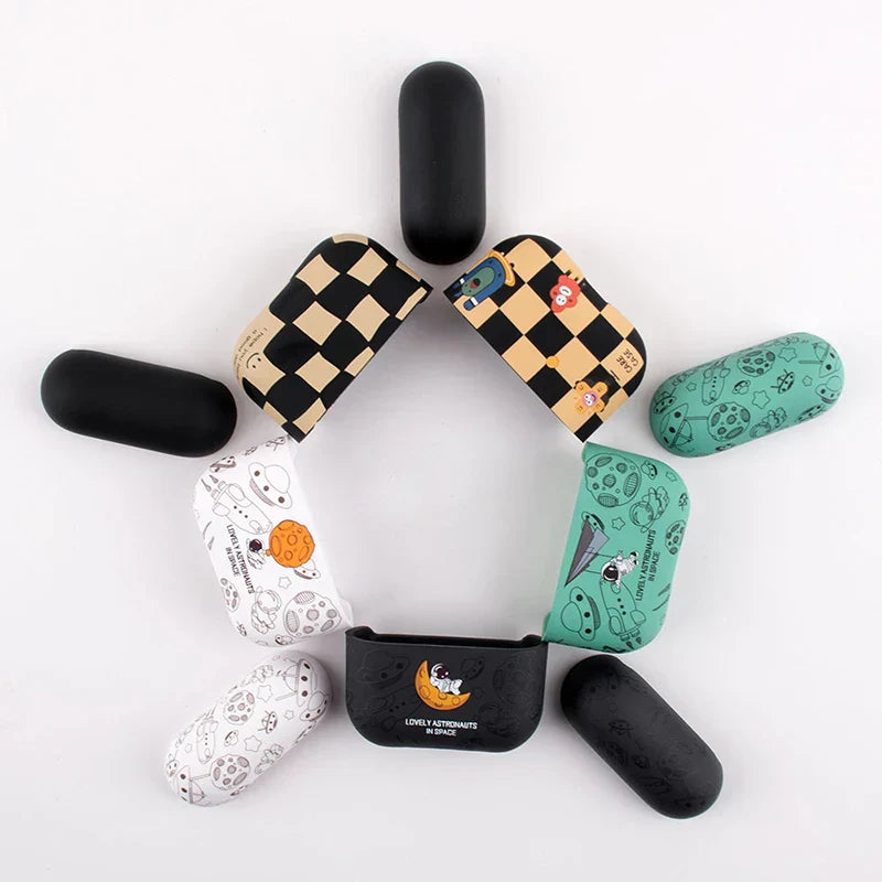 Cute Astronaut Airpod Case